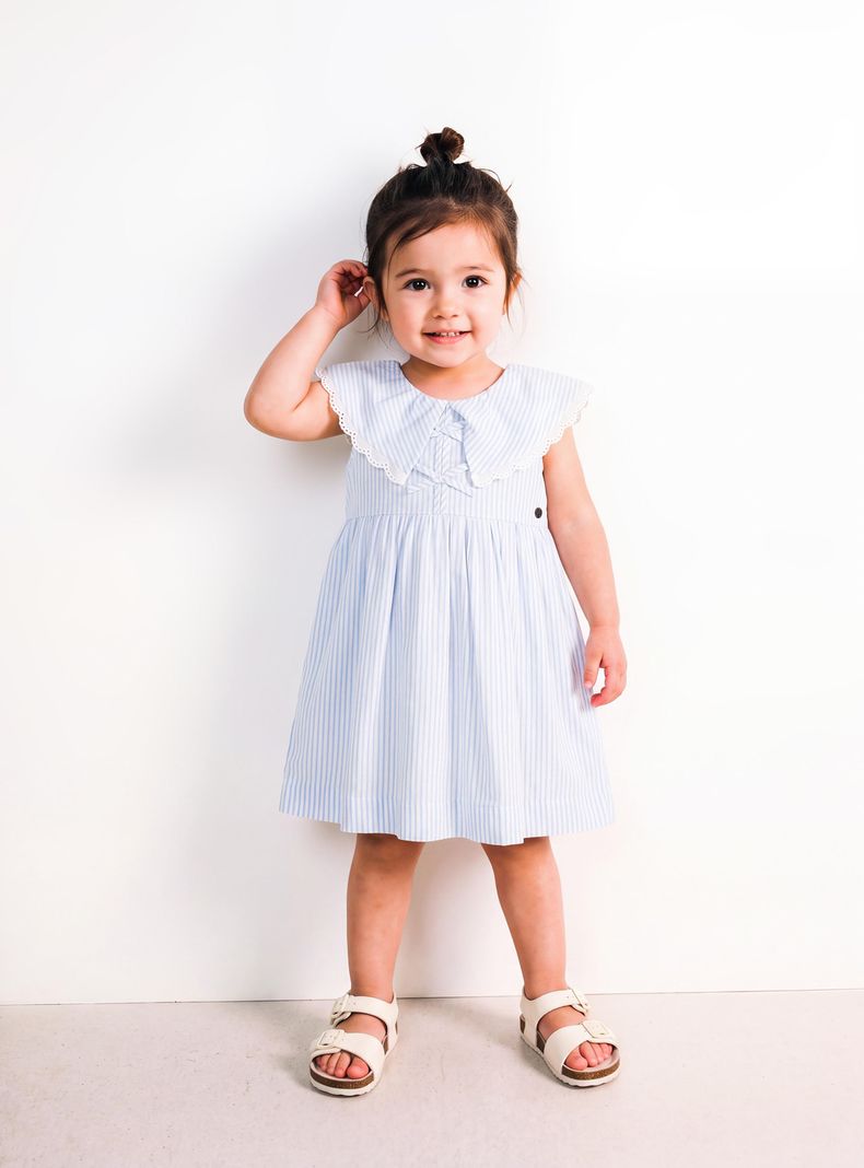 Vestido Rayas Verticales con Encaje y Broderie