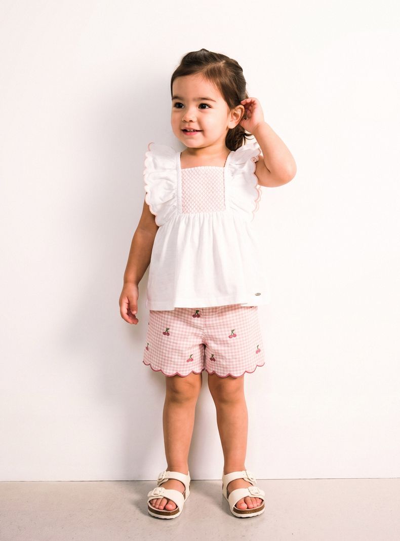 Short Vichy con Cerezas Bordadas y Cinturón
