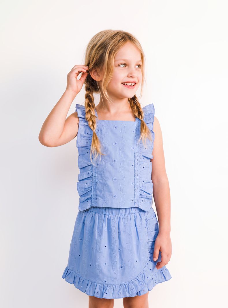 Blusa Broderie con Cuello Cuadrado y Vuelitos en Manga