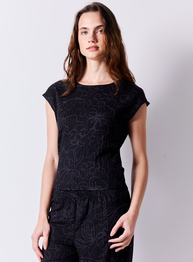 Polera Bordada Flores