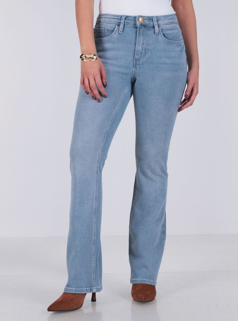 Jeans Recto Tiro Medio Pretina Básica de 1 Botón
