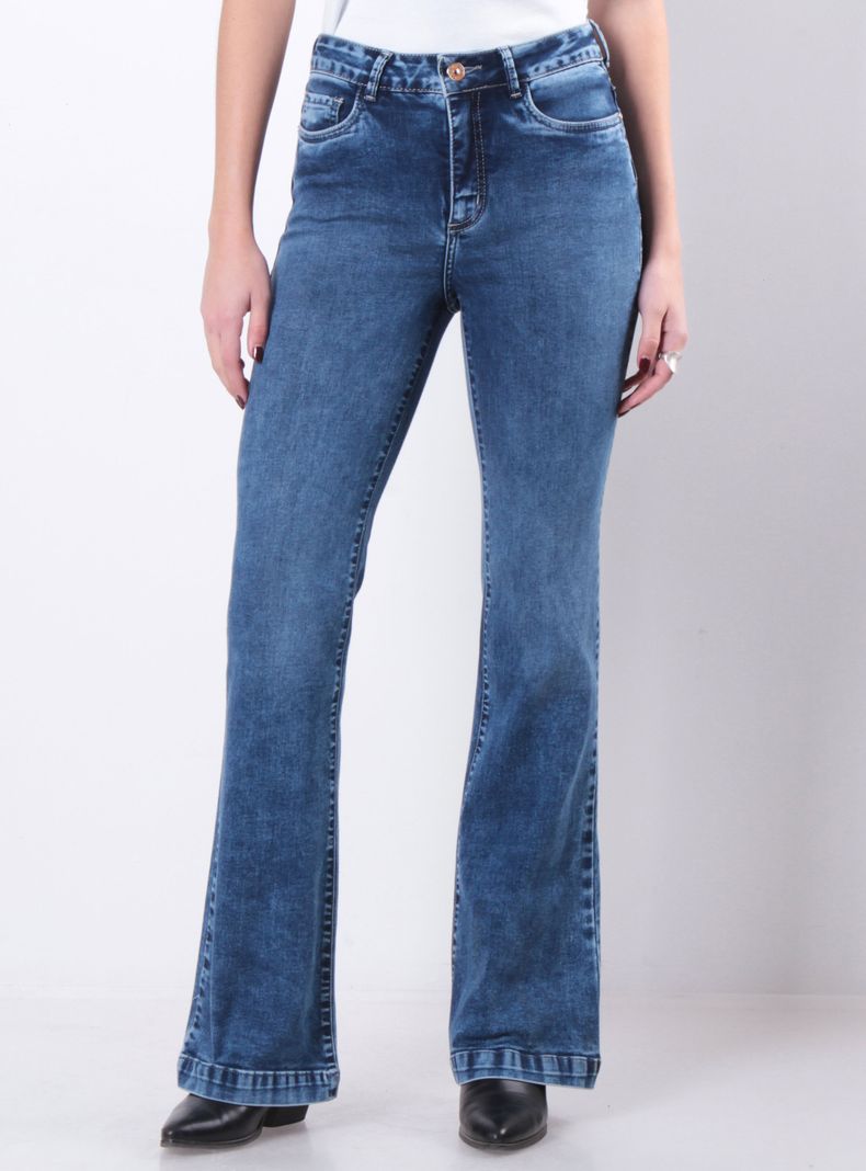 Jeans Flare Tiro Alto Pretina con Botón J34