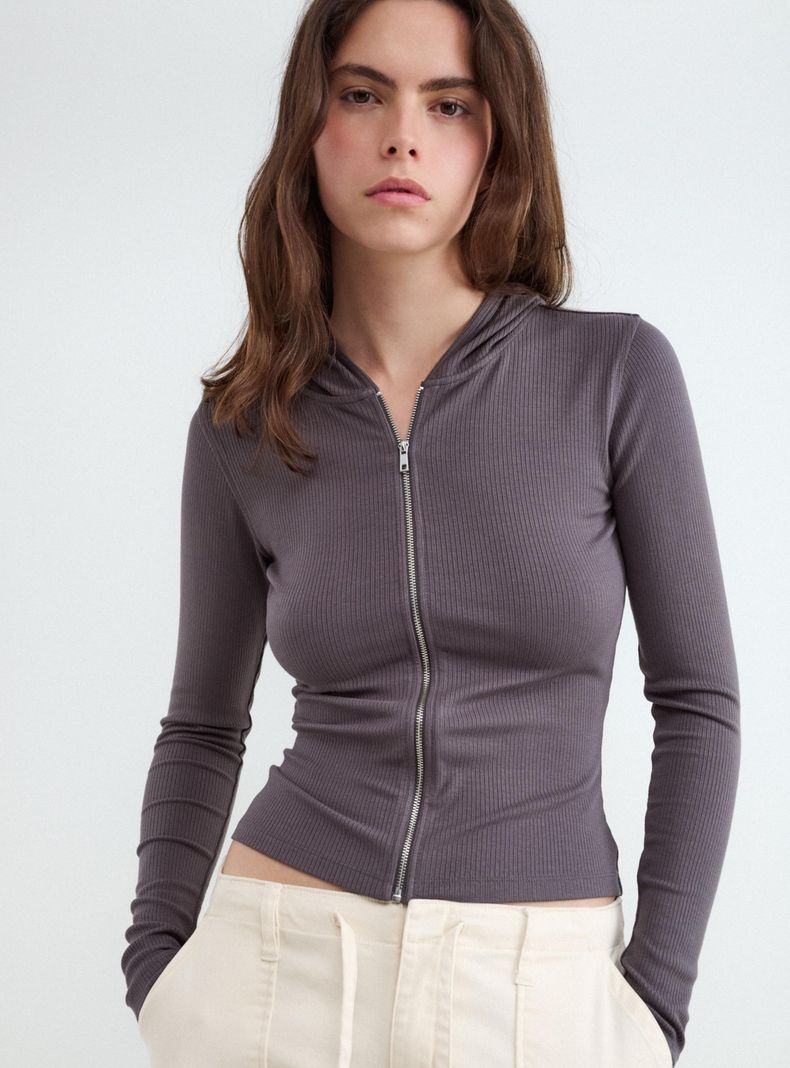 Polerón Slim Zipper Hoodie