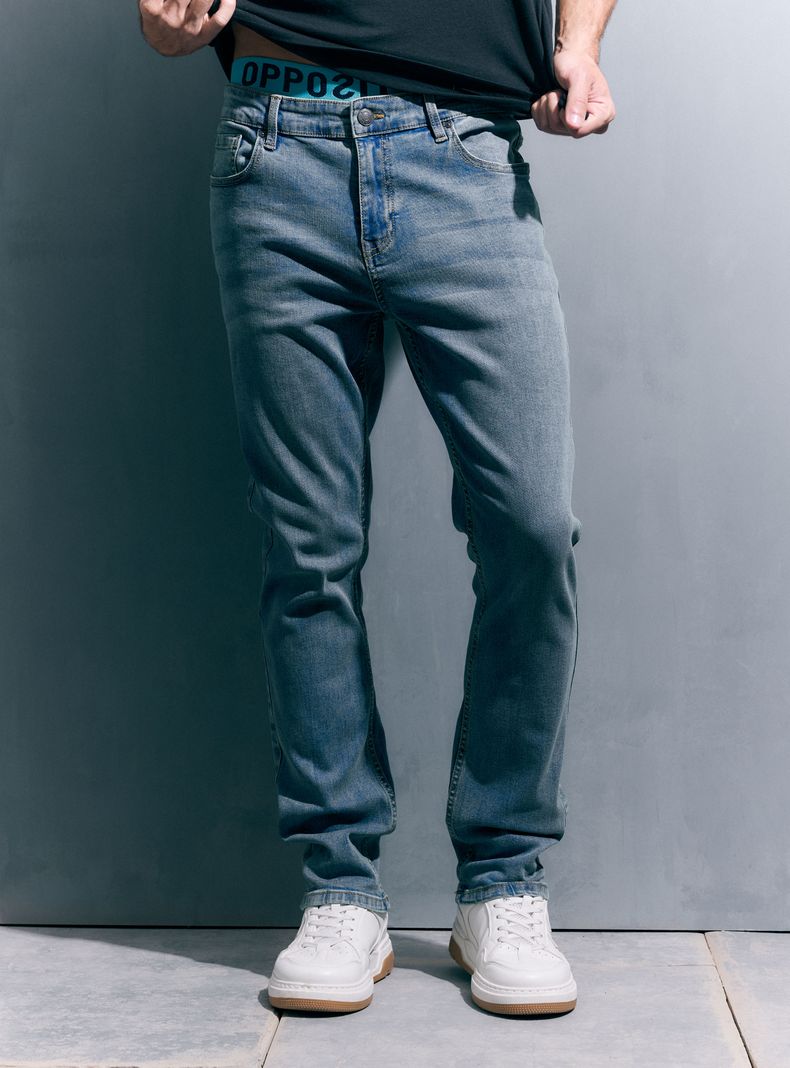 Jeans Básico Focalizado