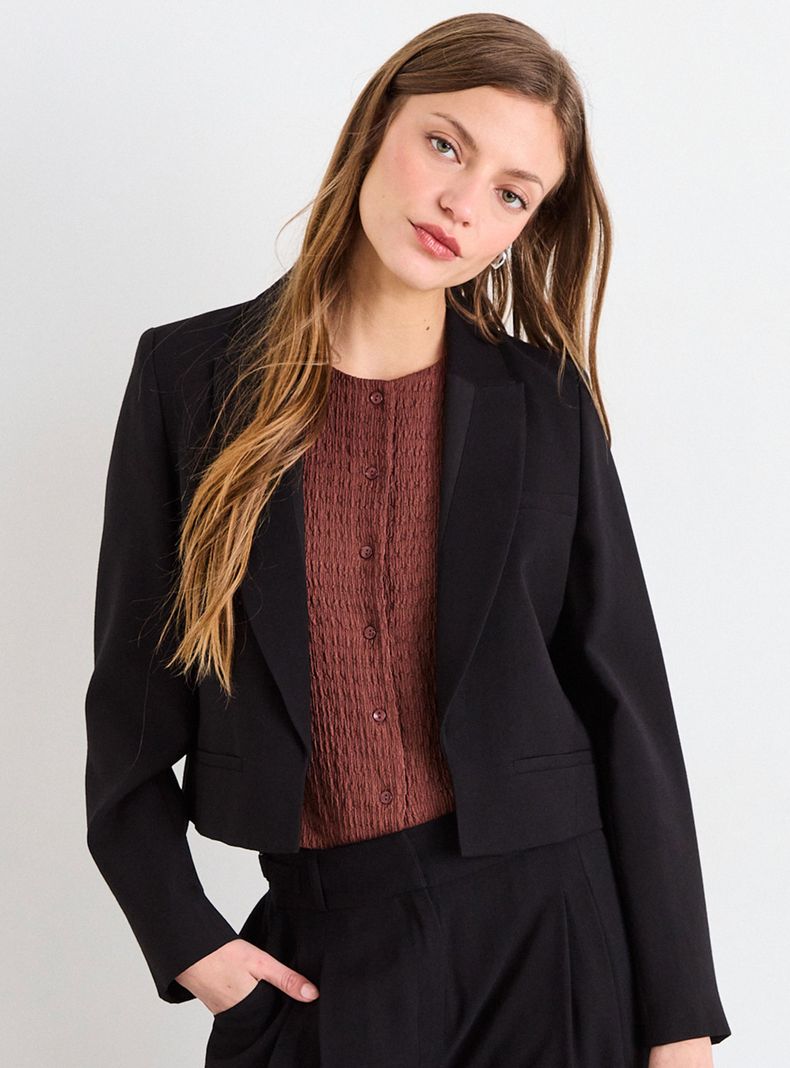 Blazer Liso con Cuello V Largo