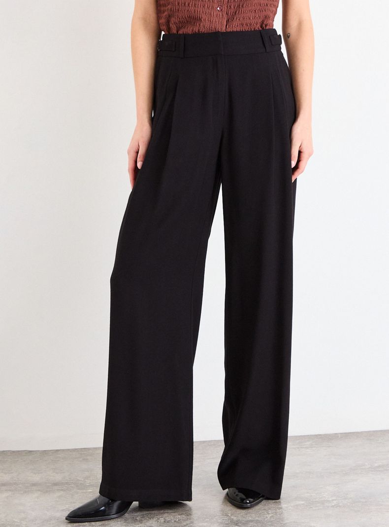 Pantalón Liso Wide Leg Tiro Medio Pretina
