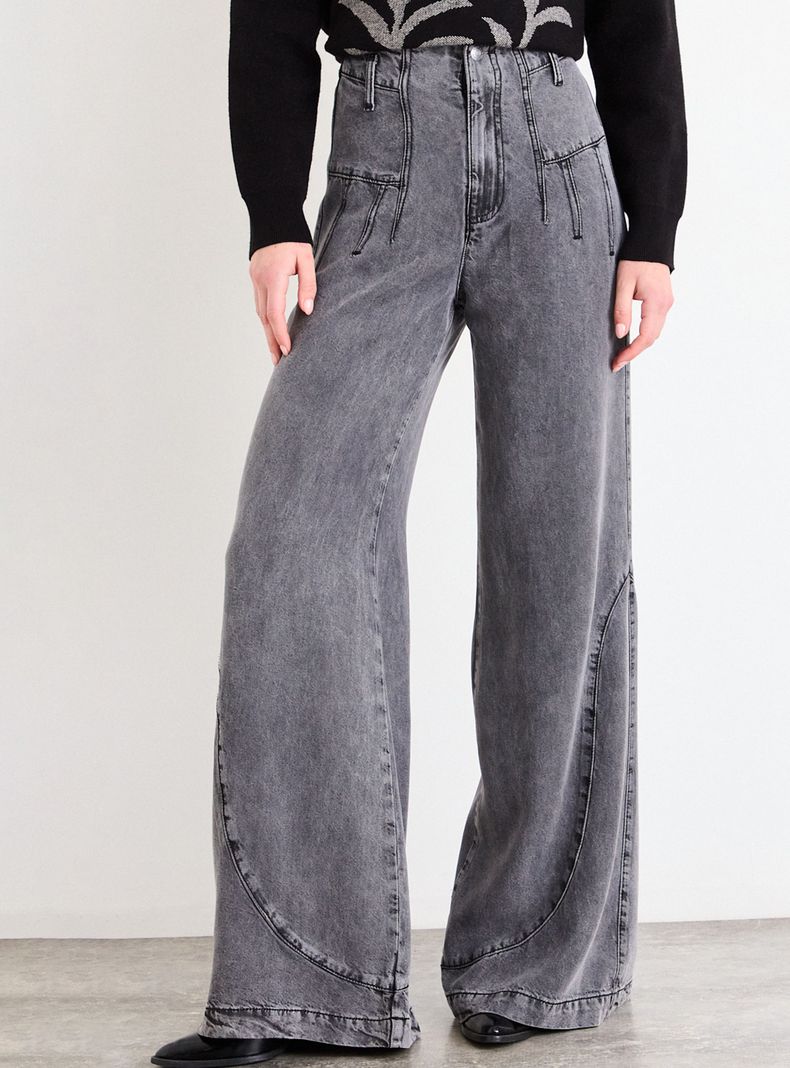 Pantalón Liso Wide Leg Tiro Medio Cierre