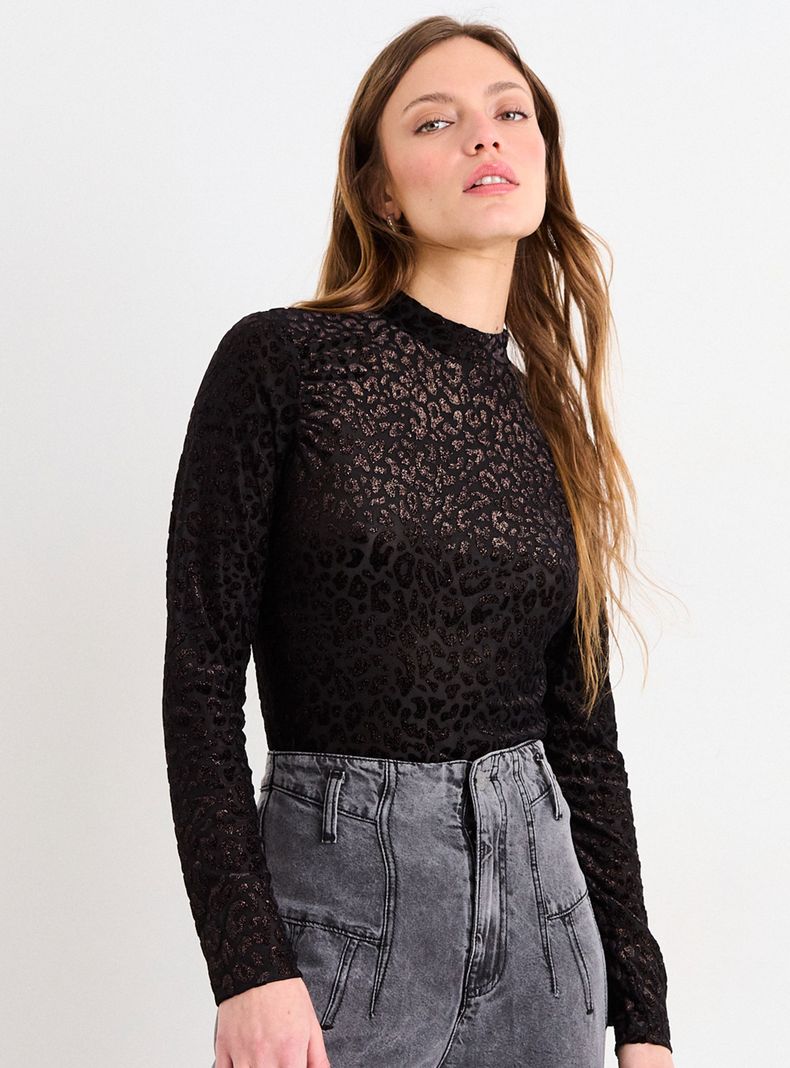 Polera Fantasía con Manga Larga