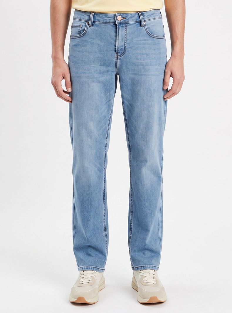 Jeans Straight Joger Denim Five Pockets Bordado Trasero
