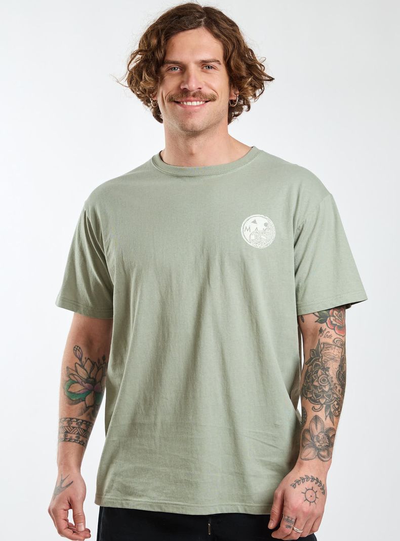 Polera Manga Corta Estampado Espalda y Pecho