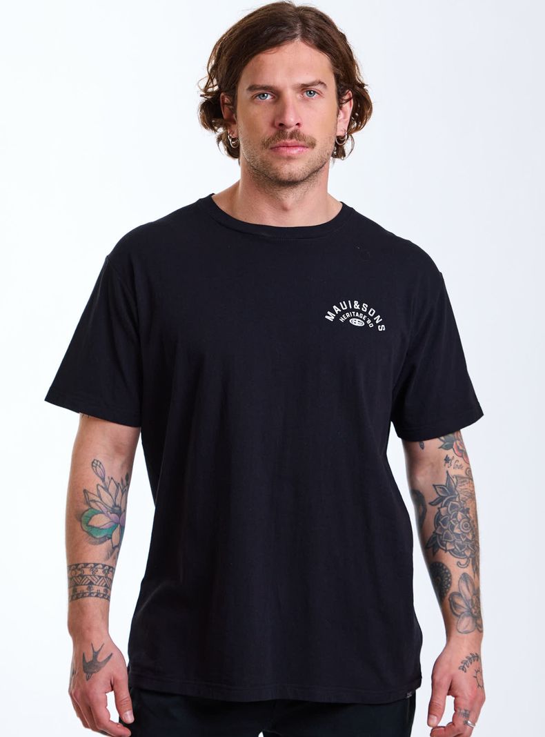 Polera Manga Corta Logo en Espalda