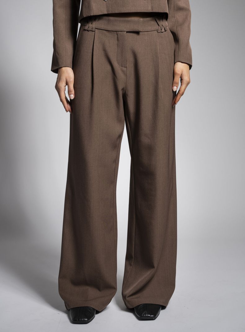 Pantalón Tiro Medio Recto Grace Café
