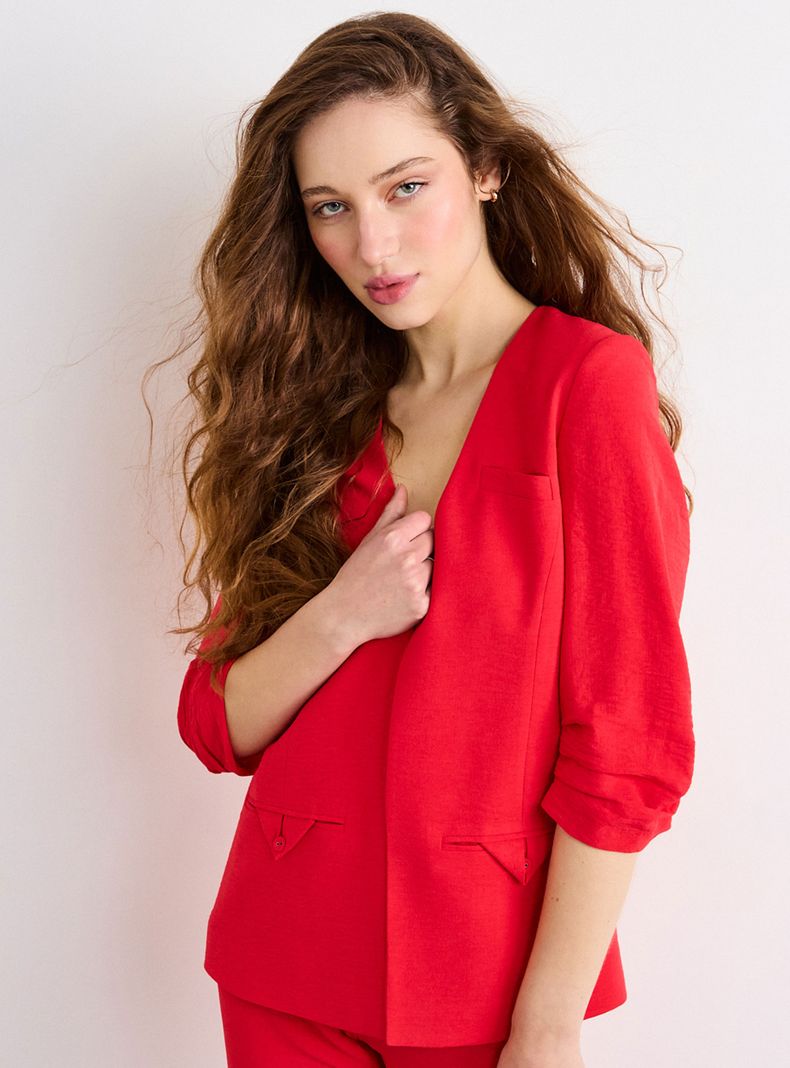 Blazer Liso con Mangas Tres Cuartos