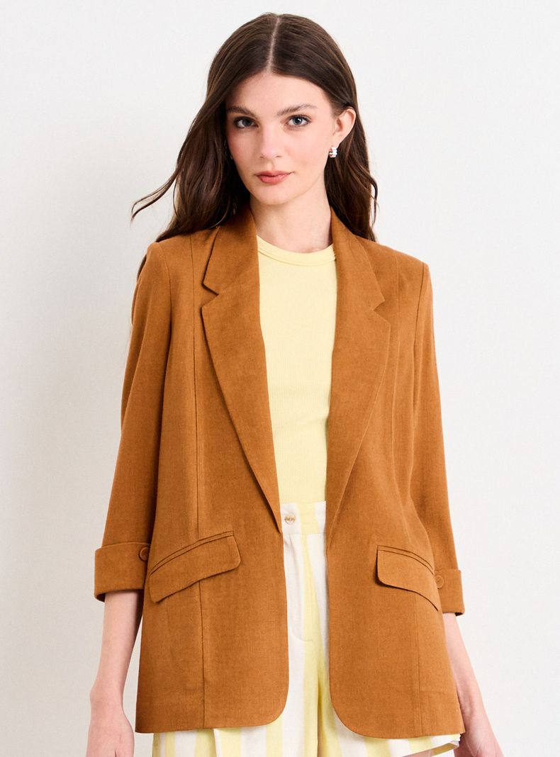 Blazer Liso Sastre de Corte Regular Tres Cuartos