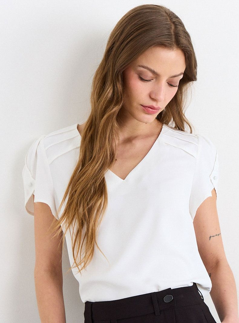Blusa Lisa Línea Clásica