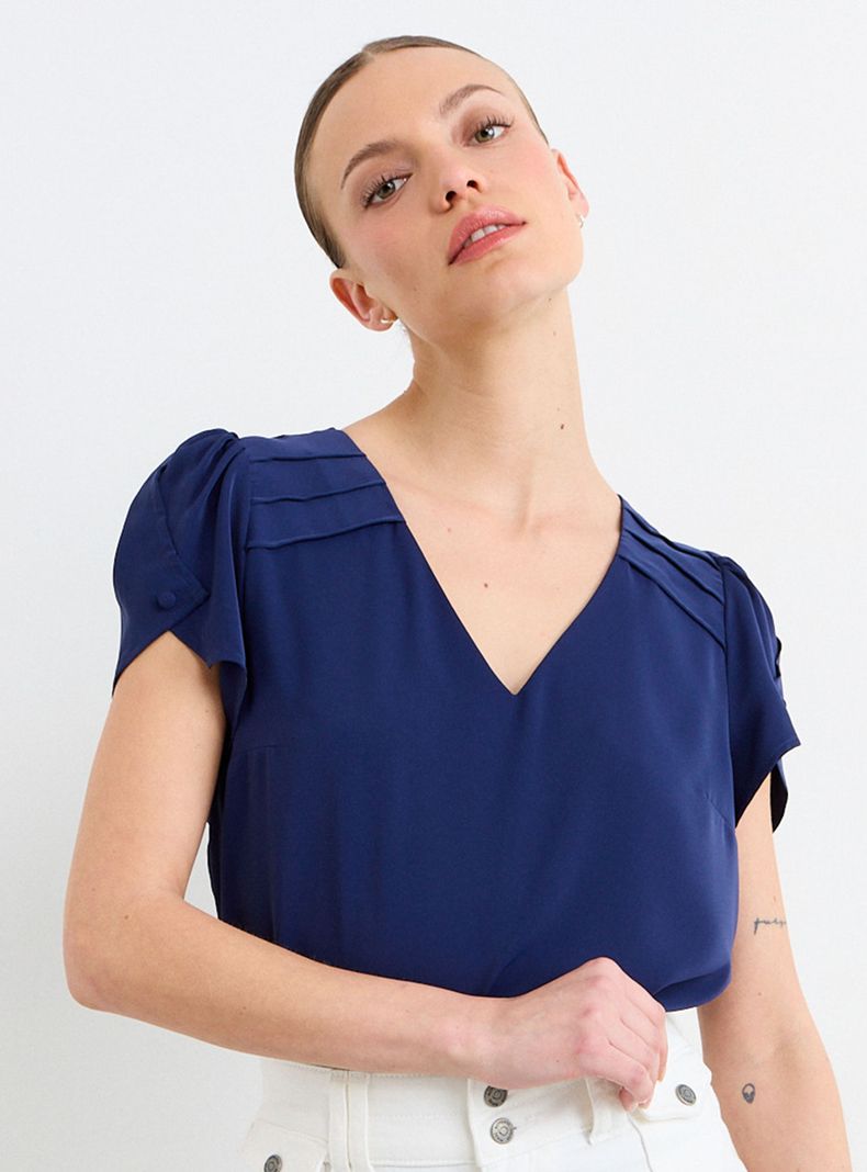 Blusa Lisa Corte Clásico