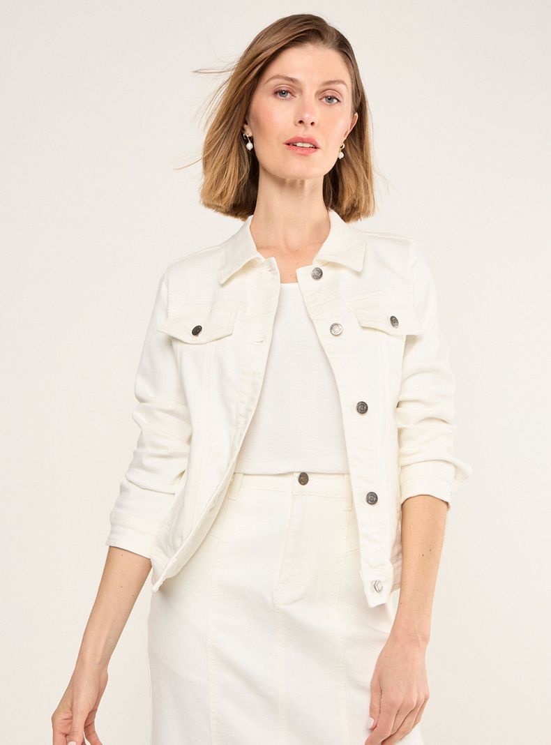Chaqueta de Mezclilla y Bordado
