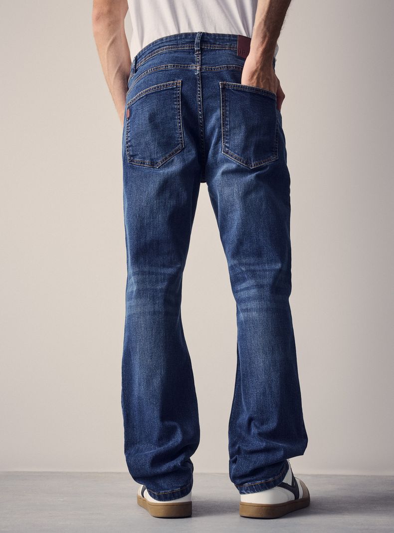 Jeans Tiro Medio Regular Fit Lavado-1