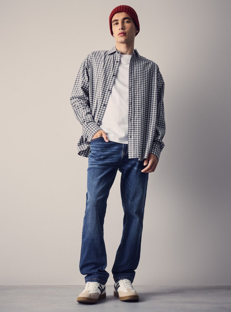 Jeans Tiro Medio Regular Fit Lavado-4
