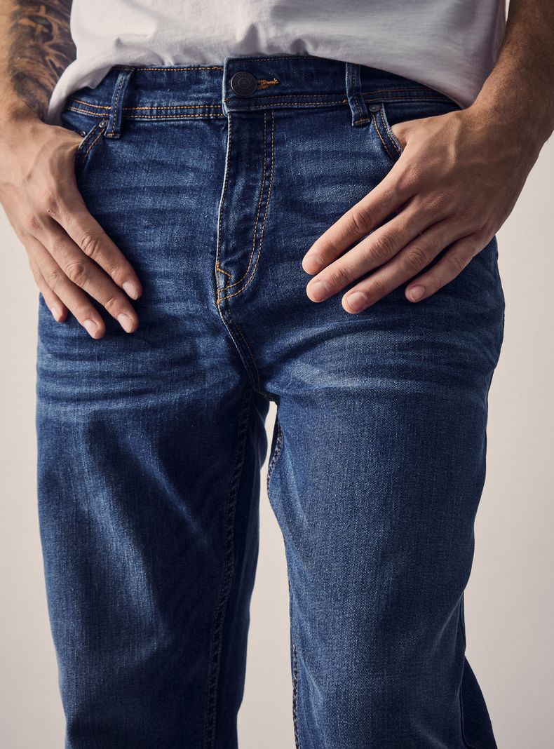 Jeans Tiro Medio Regular Fit Lavado-2