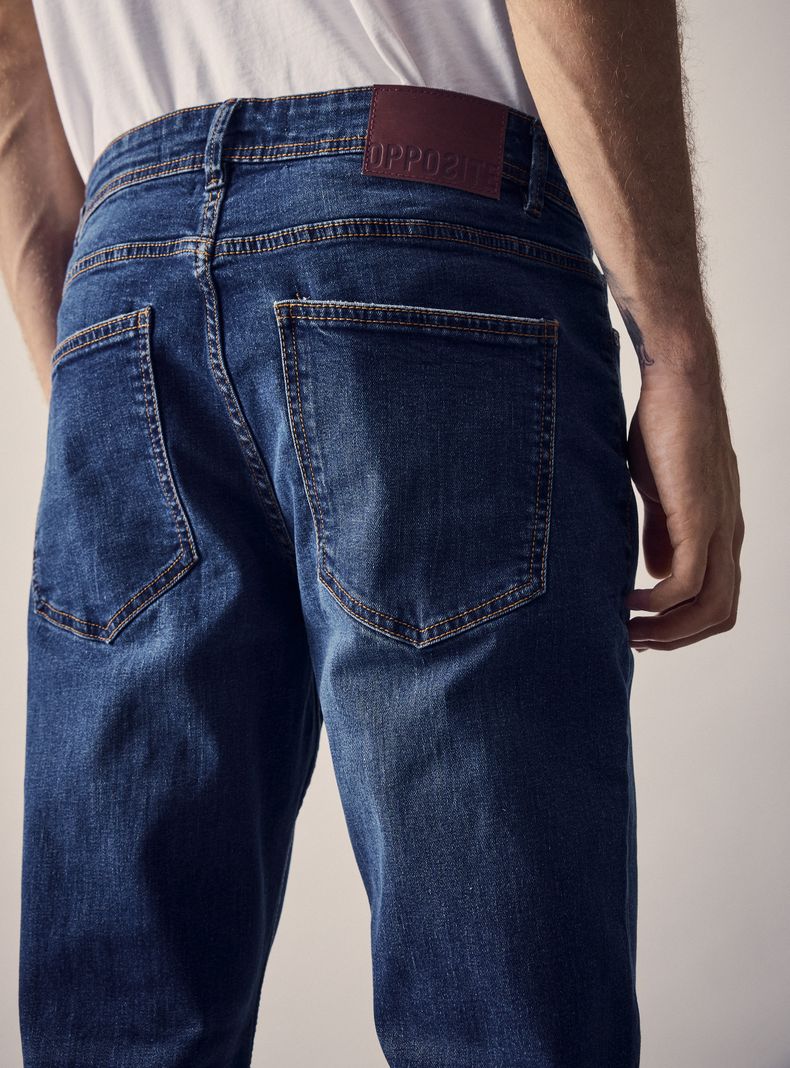 Jeans Tiro Medio Regular Fit Lavado-3