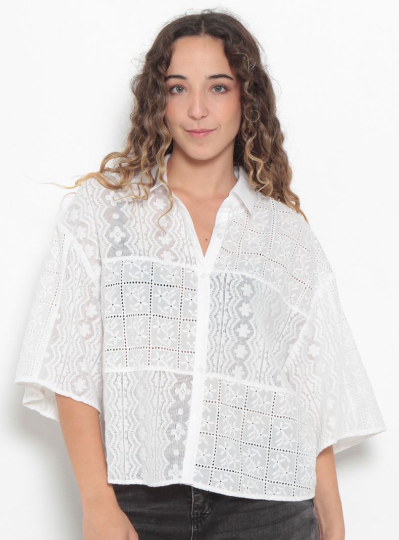 Blusa Manga Corta Embroidery Abotonada Delantero