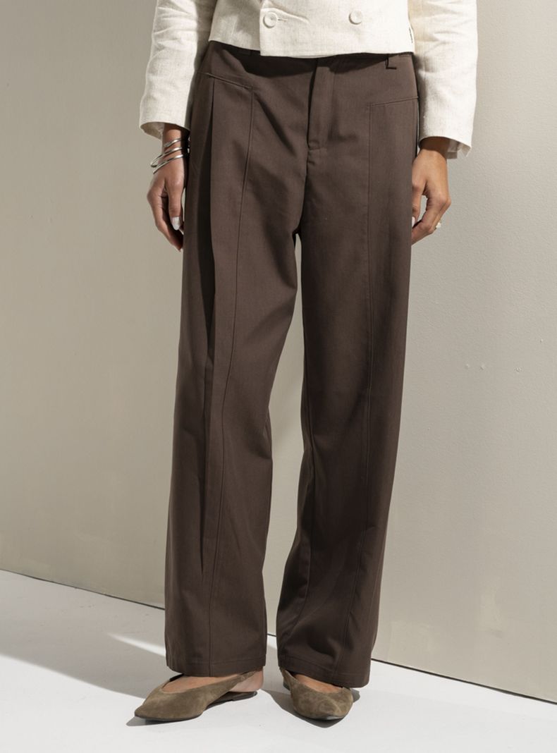 Pantalón Tiro Medio Recto Fran Chocolate