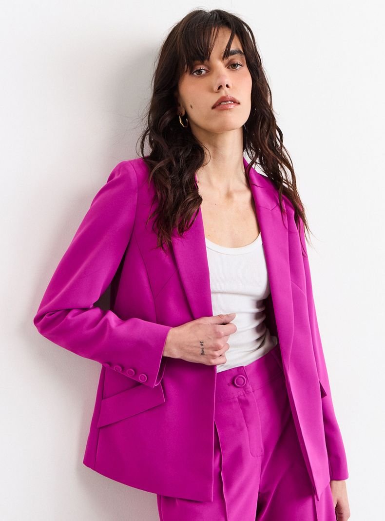 Blazer Liso Cuello V Regular Poliéster