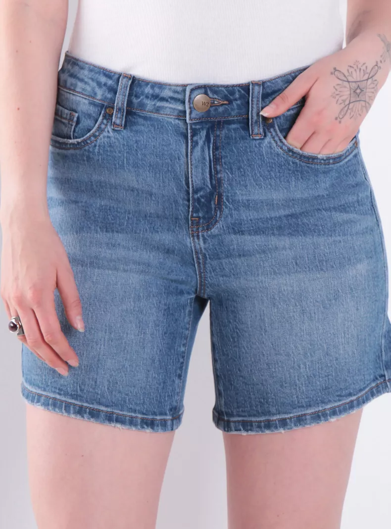 Short Denim Tiro Medio Pretina Básica