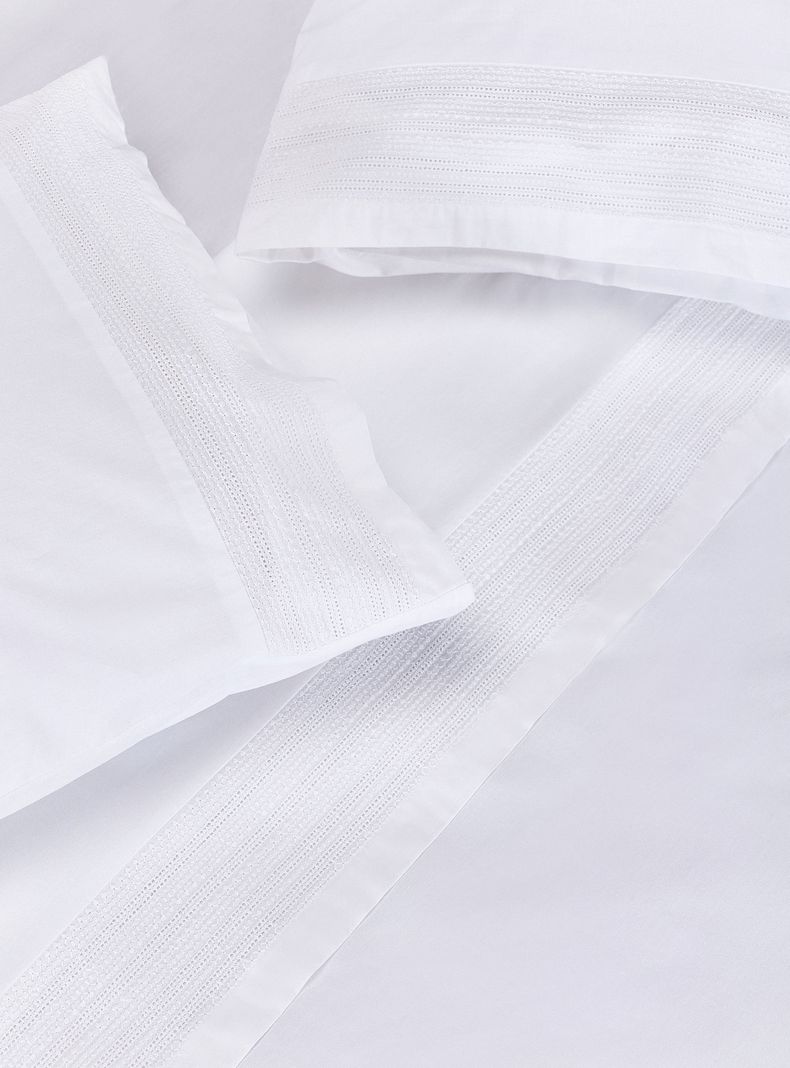 Sábanas Super King 200 Hilos White Bordada-1