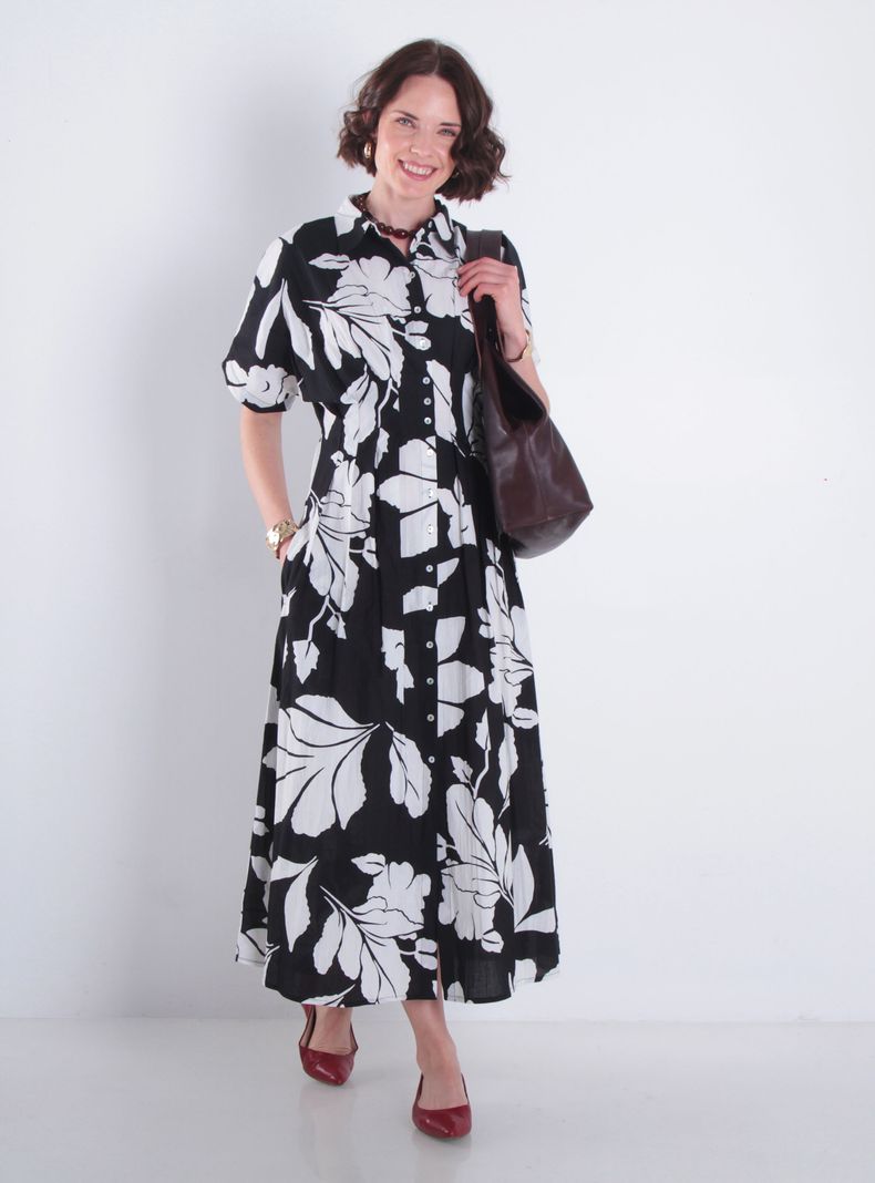 Vestido Estampado Manga Corta Abotonado en Delantero