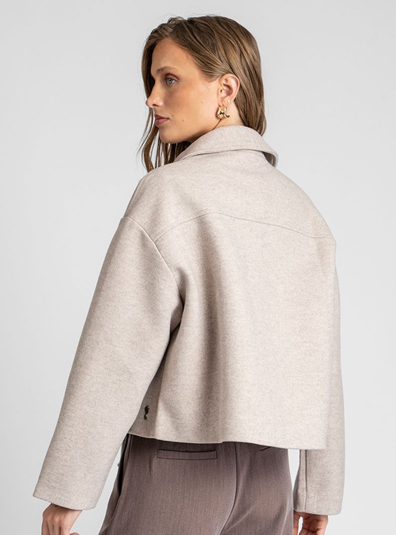 Chaqueta Amaya Beige Lolita Pocket | Paris.cl
