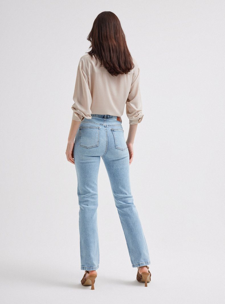 Jeans Rectos Tiro Medio-5
