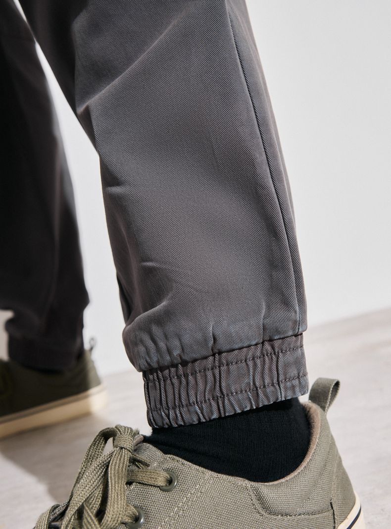 Pantalón Jogger con Puños-4