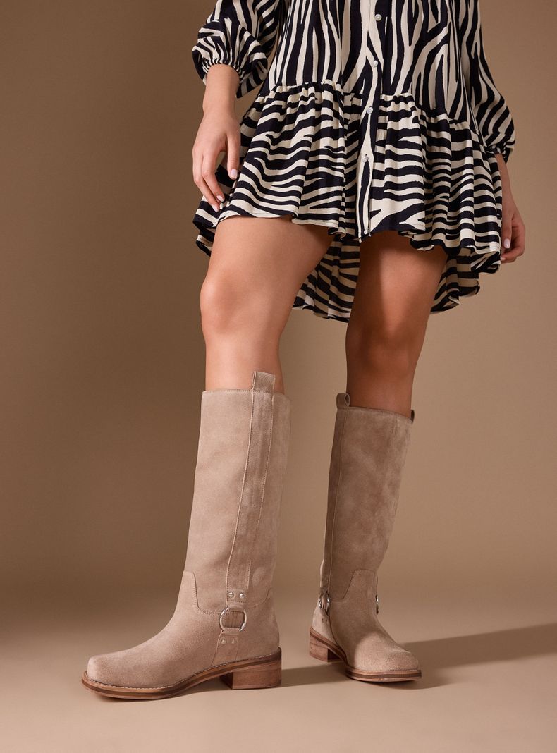 Bota Cuero con Hebilla Biker Mujer-0