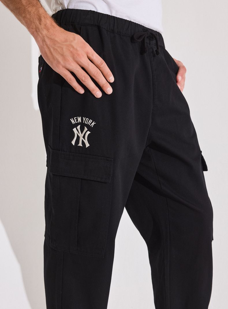 Pantalón Cargo Bonsillos Regular Fit Twill-2