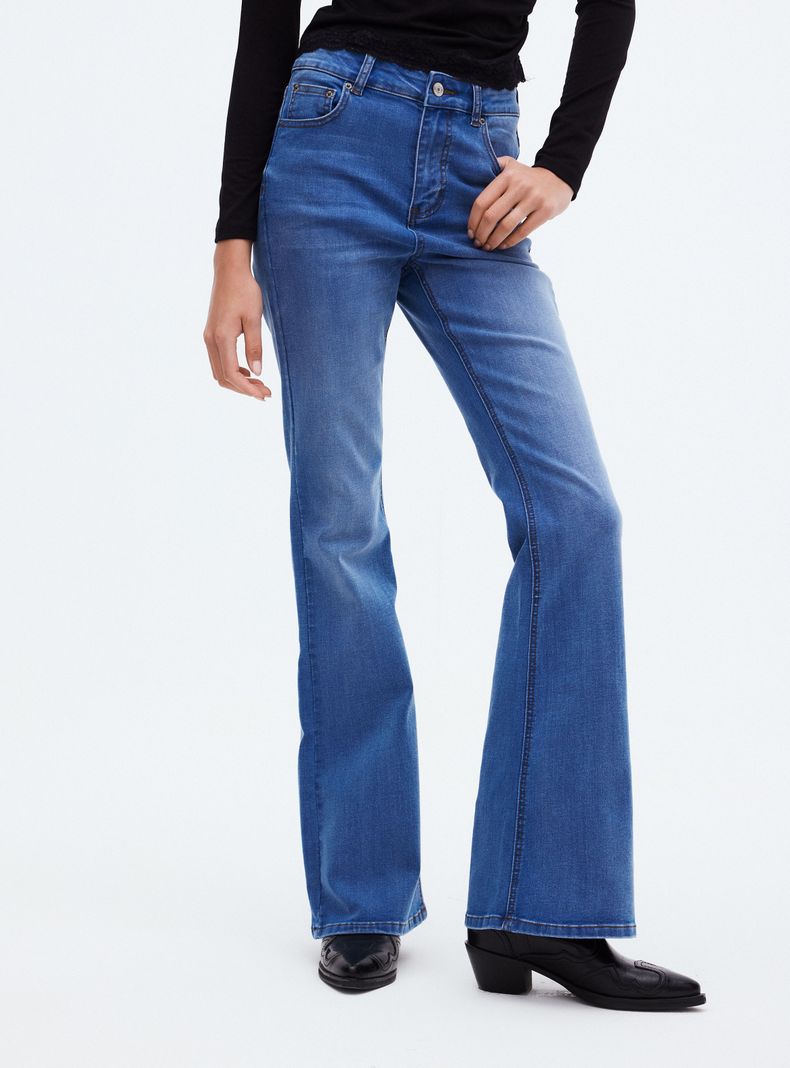 Jeans Flare Lavados Vintage