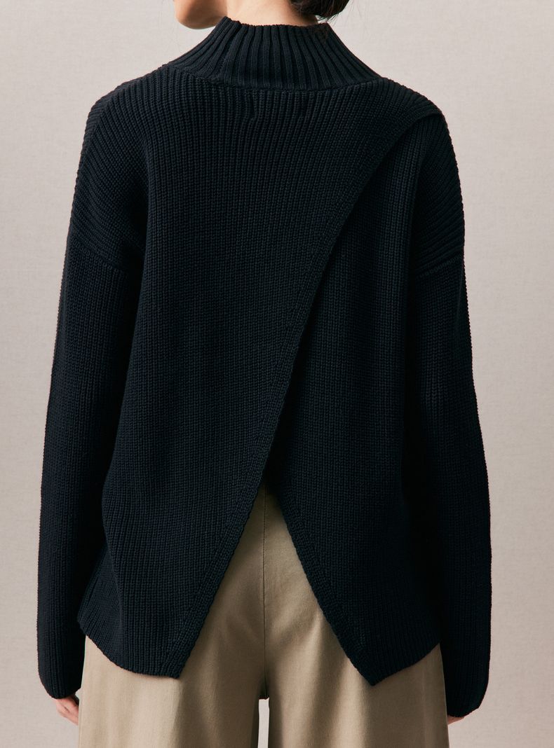 Sweater con Abertura en la Espalda-2