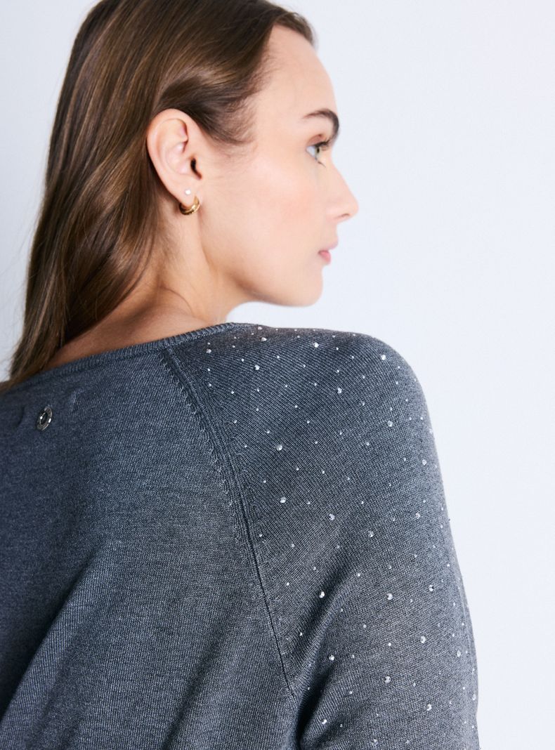 Sweater Tachas en Hombro-3