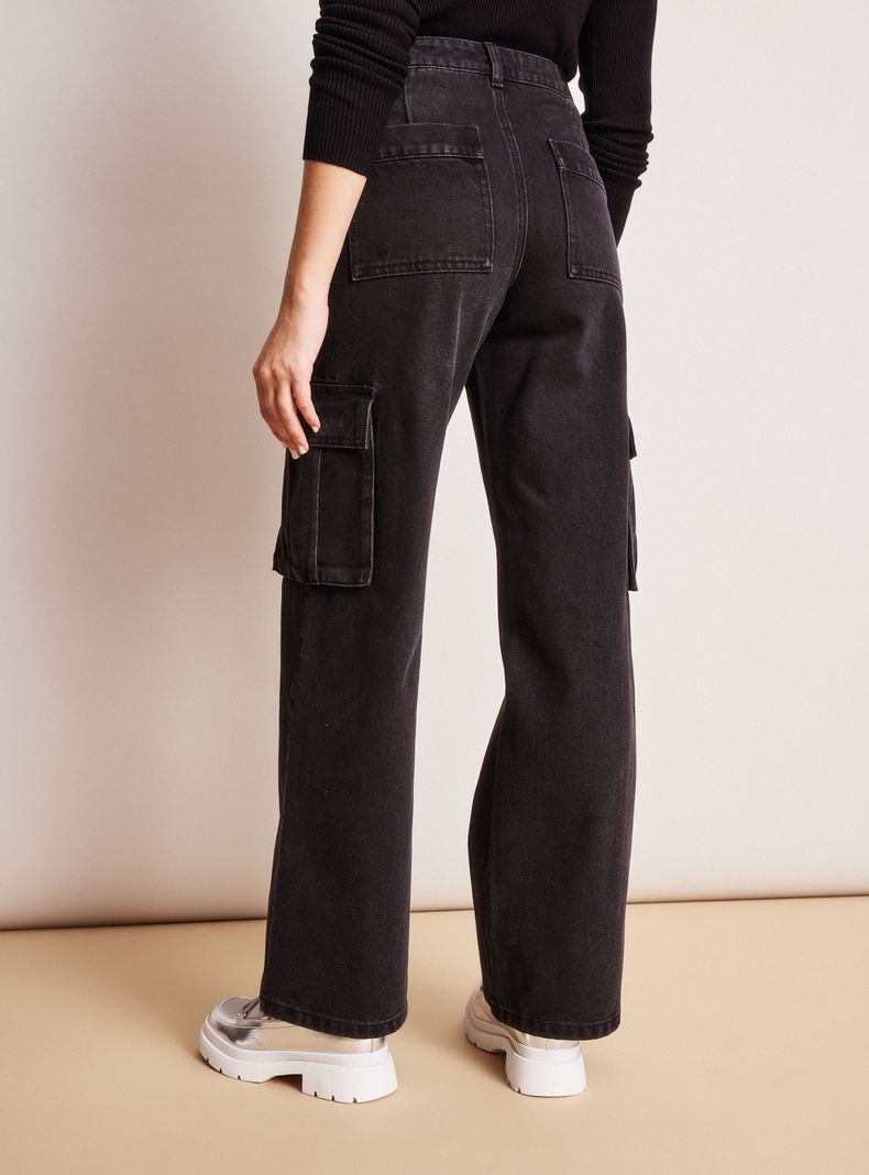Jeans Bolsillos Cargo Costado-1