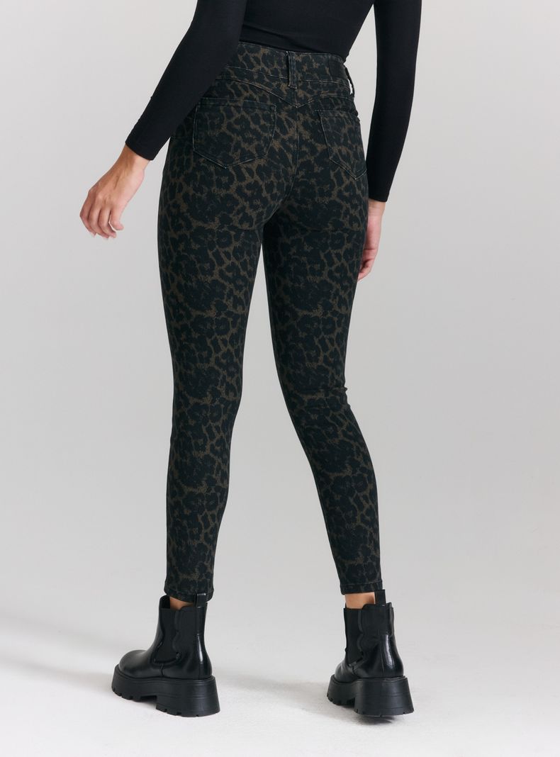 Jeans Animal Print 2 Botones-1