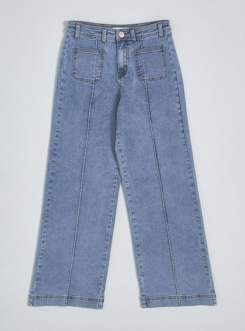 Jeans Anchos con Bolsillo Tipo Parche-0