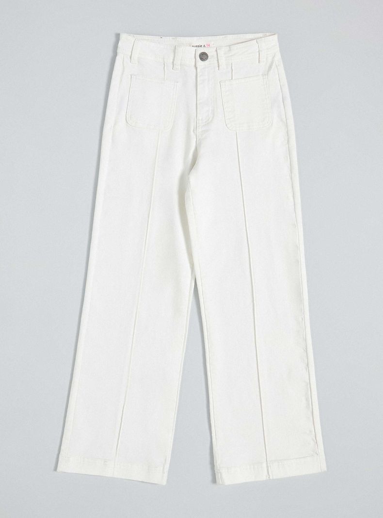 Jeans con Bolsillos Frontal y Cortes-0