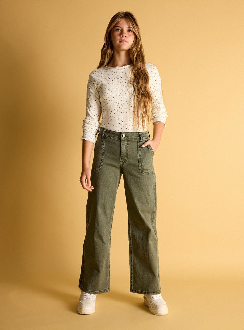 Pantalón con Bolsillos Grandes-4