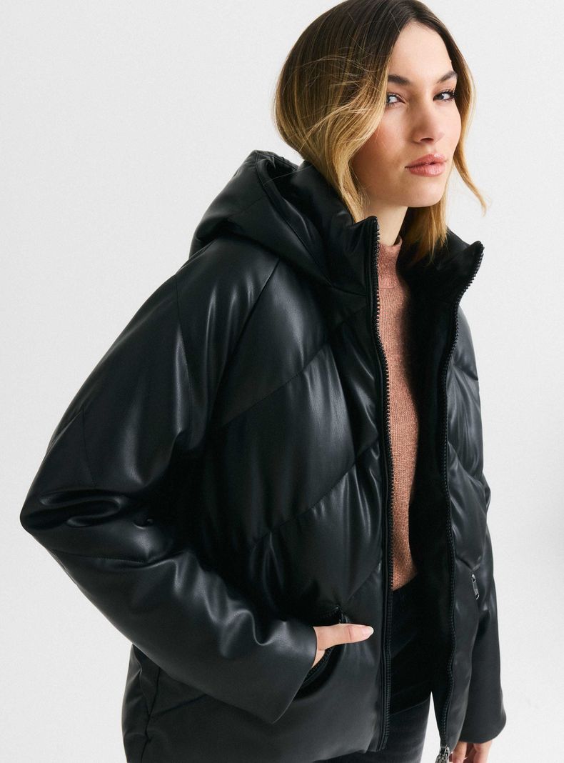 Parka Acolchada Efecto Cuero con Capucha-2