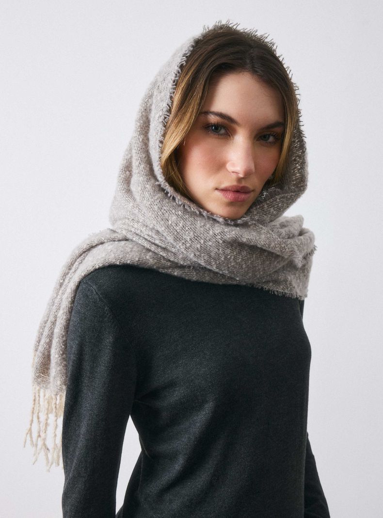 Bufanda Tejido Jacquard con Flecos-3