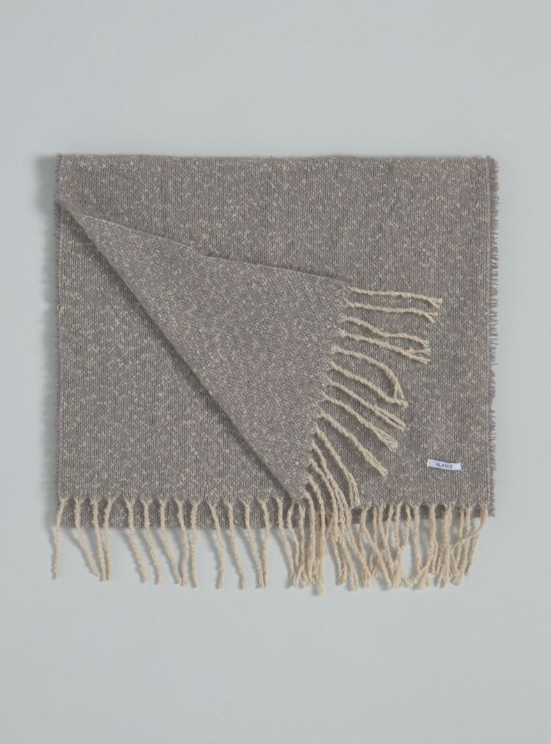 Bufanda Tejido Jacquard con Flecos-1