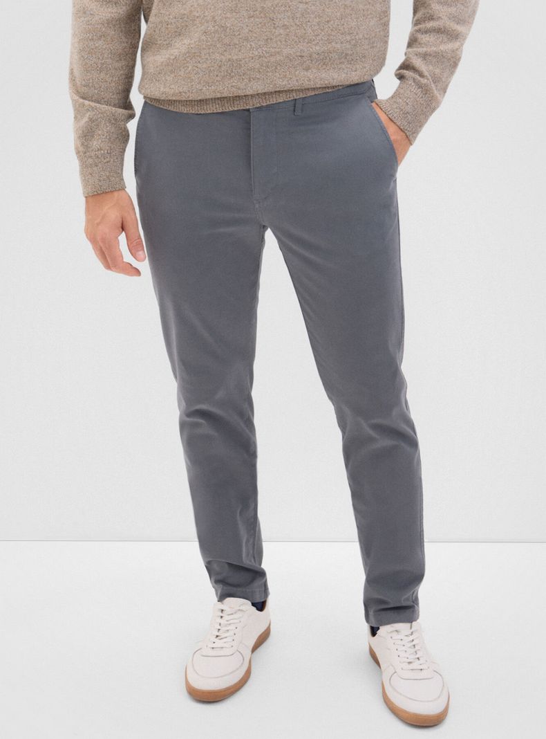 Pantalón Slim Fit Corte Chino