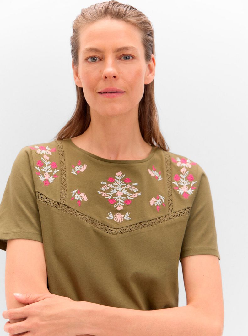 Polera con Bordado y Vainicas-2