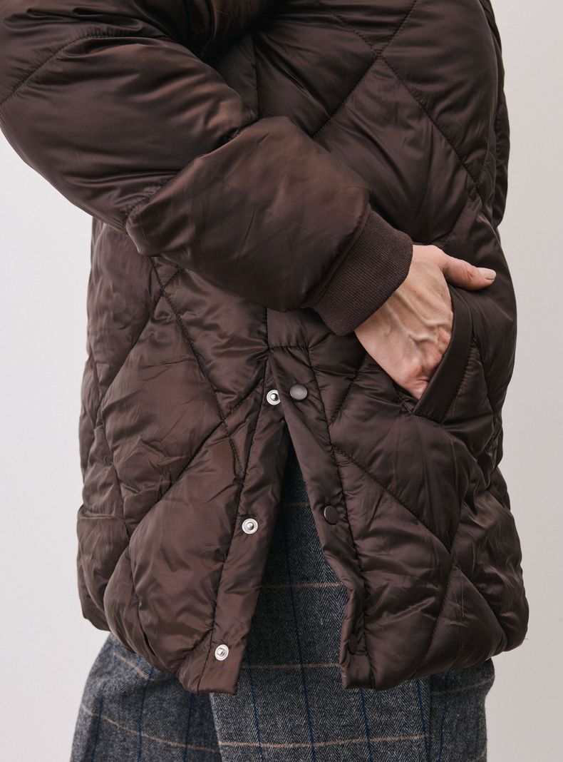 Parka Quilt Larga Botones en Costados-3
